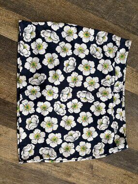 Greg Norman Collection Navy Floral Mini Golf Skort 16”